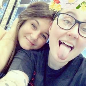 Meet your Posher, Celia